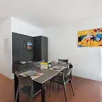 Front Apartman