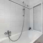 Apartman Front *