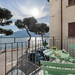 Apartman Front Domaso